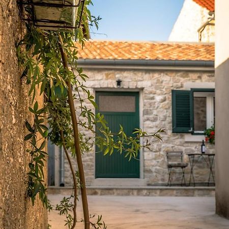 Small Stone House Luka Zadar Exteriör bild