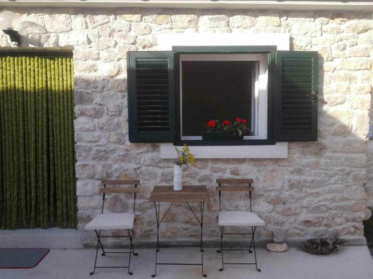 Small Stone House Luka Zadar Exteriör bild